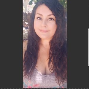 Meet your Posher, Yasmin